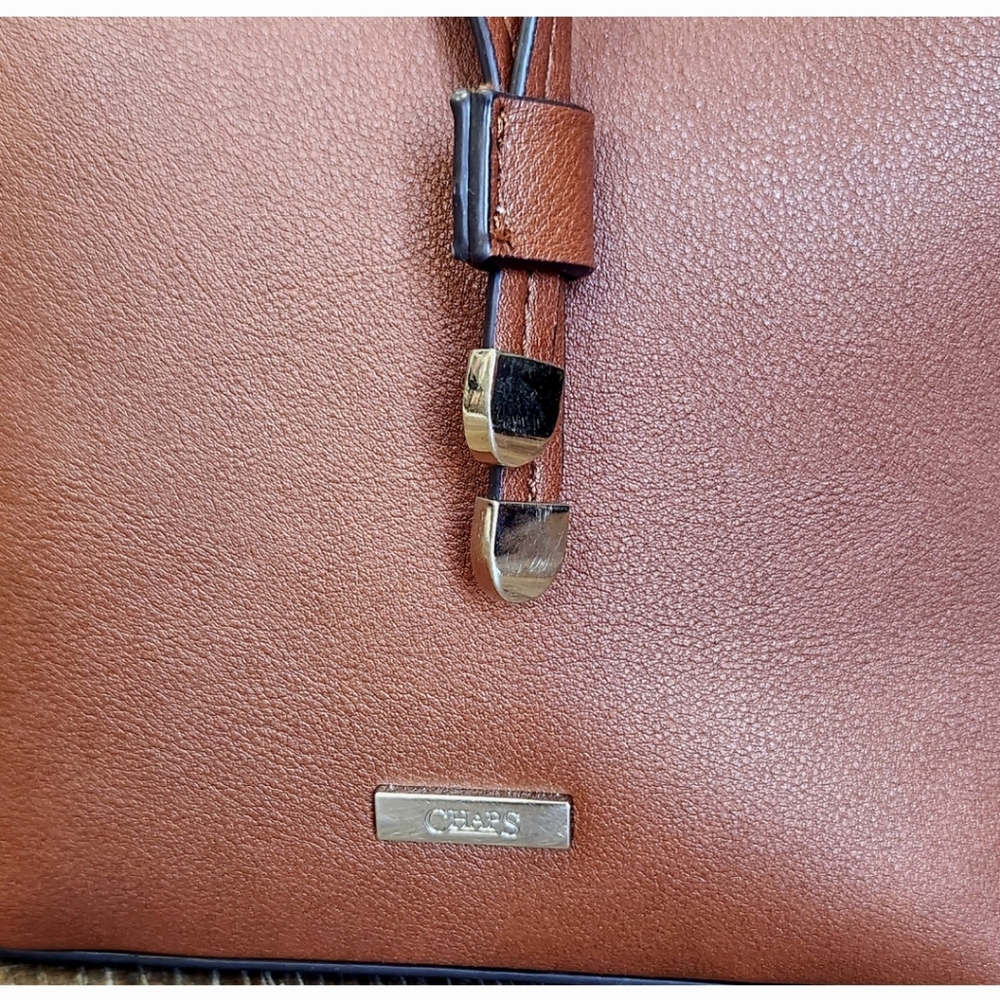Chaps Bucket Handbag - Picture 2 of 3